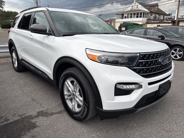 2020 Ford Explorer XLT photo 3