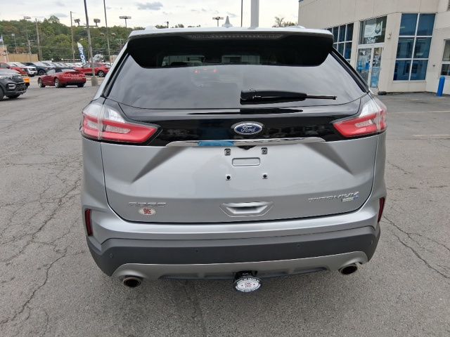 2020 Ford Edge Titanium photo 3
