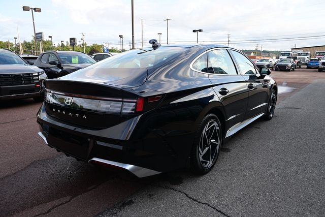 2026 Hyundai Sonata SEL - Photo 5