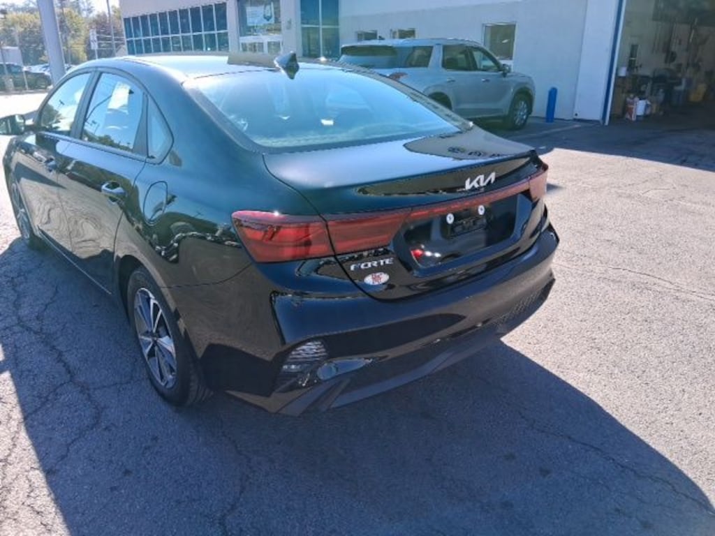 Used 2023 Kia Forte LXS Sedan