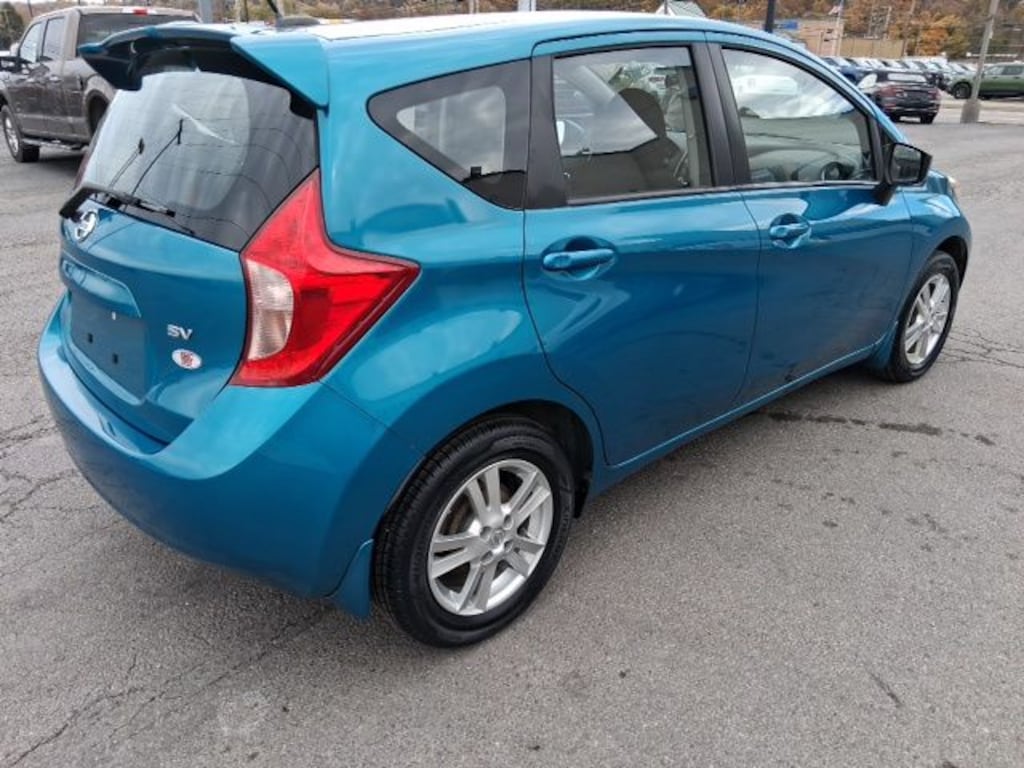 Used 2016 Nissan Versa Note SV Hatchback