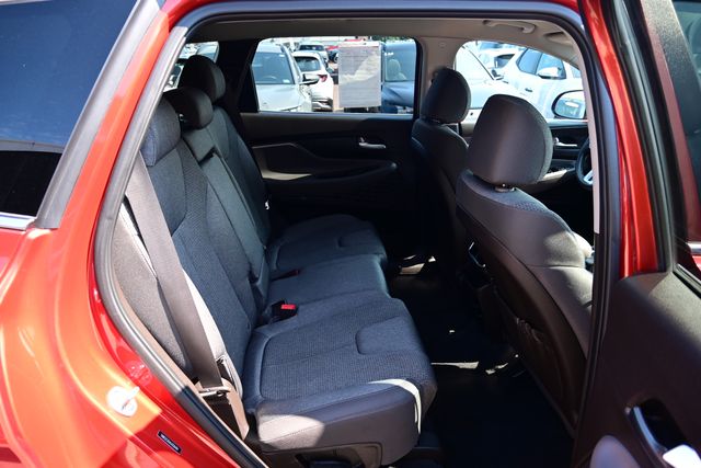 2020 Hyundai Santa Fe SE - Photo 12