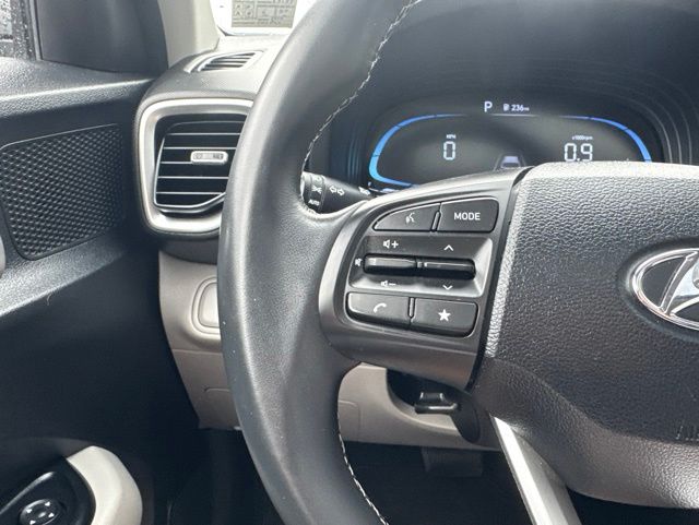 2024 Hyundai Venue SEL - Photo 21