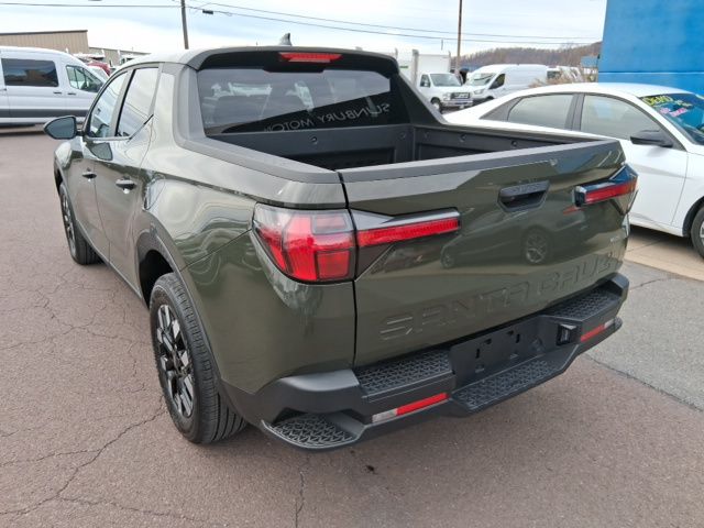 2025 Hyundai Santa Cruz SE photo 2