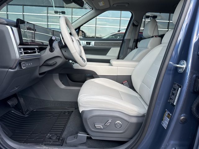 2026 Hyundai Santa Fe Limited - Photo 13