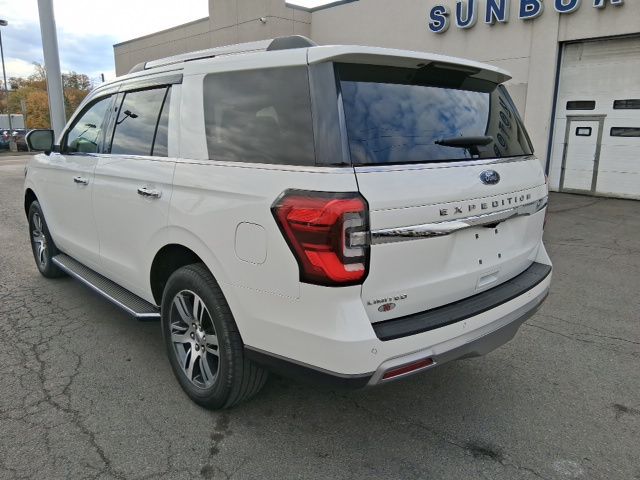 2022 Ford Expedition Limited photo 2