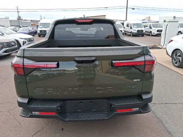 2025 Hyundai Santa Cruz SE photo 3