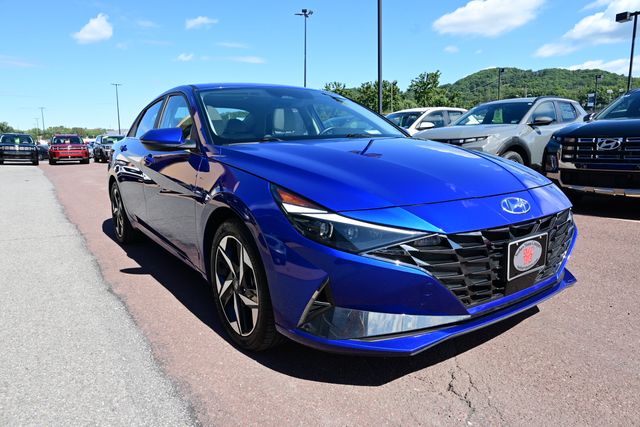 2023 Hyundai Elantra Limited - Photo 7