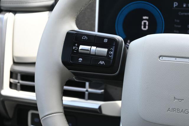 2024 Hyundai Santa Fe SEL - Photo 18