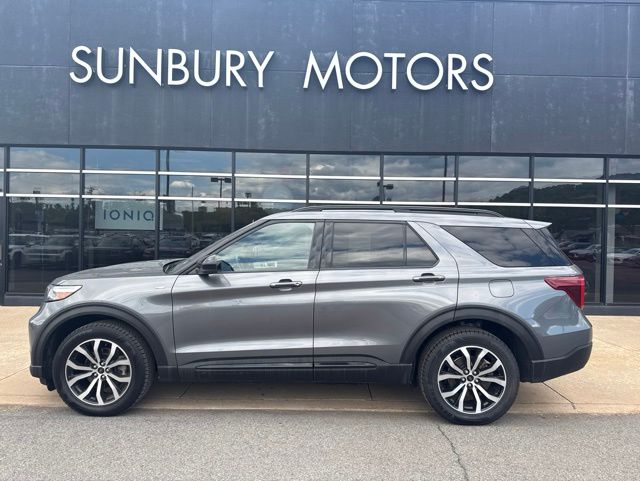 2023 Ford Explorer ST-LINE 4WD's photo