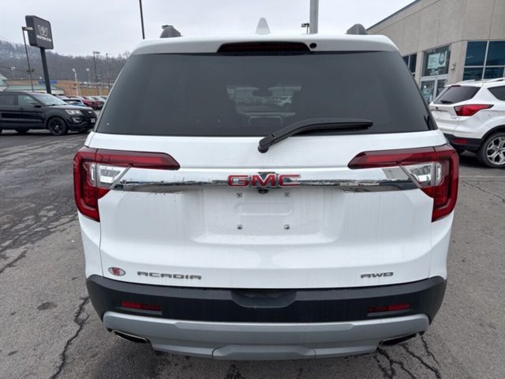 Used 2023 GMC Acadia SLT SUV