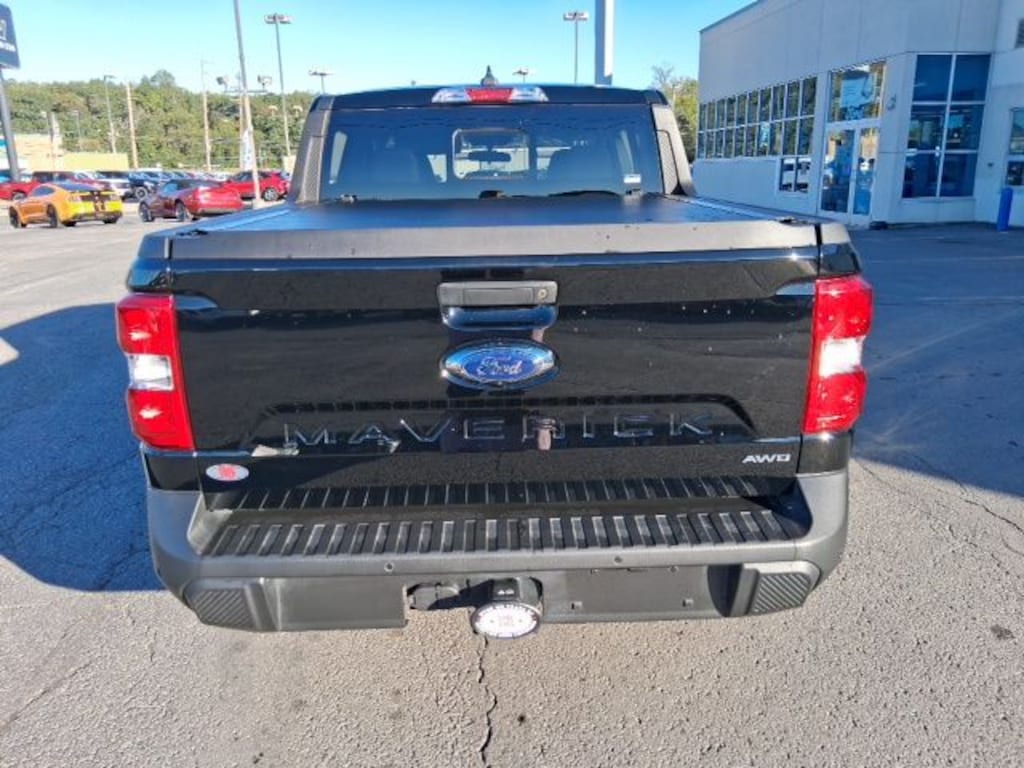 Used 2024 Ford Maverick Lariat Truck SuperCrew