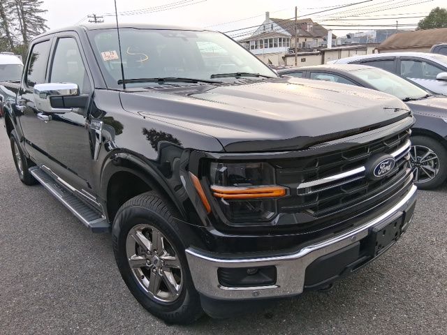 2024 Ford F-150 XLT photo 4