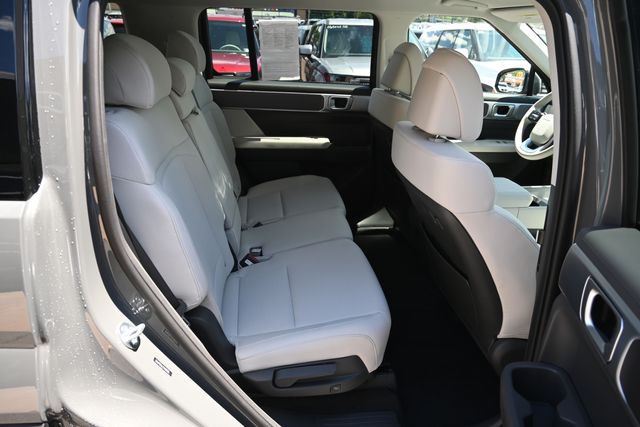 2026 Hyundai Santa Fe SE - Photo 13