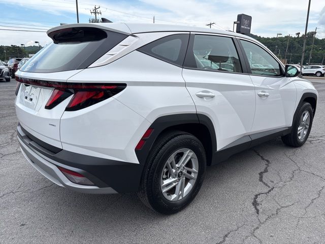 2025 Hyundai Tucson SE photo 4