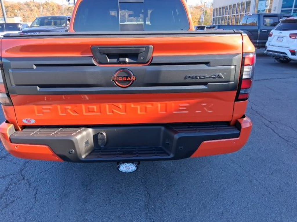 Used 2025 Nissan Frontier PRO-4X Truck Crew Cab