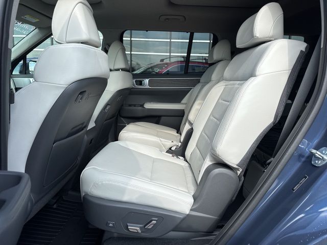2026 Hyundai Santa Fe Limited - Photo 15