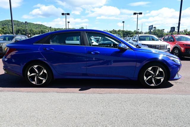 2023 Hyundai Elantra Limited - Photo 6