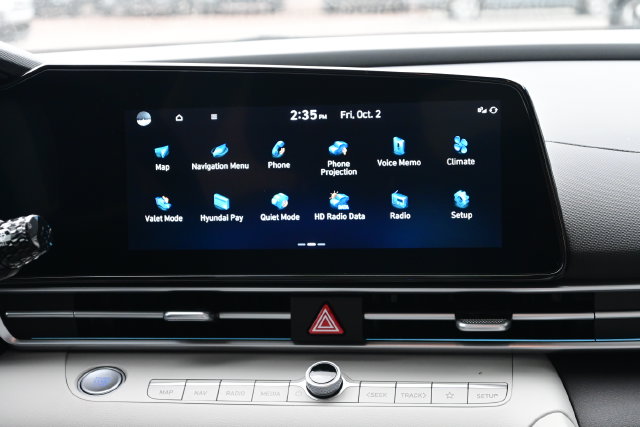 2025 Hyundai Elantra Limited - Photo 20