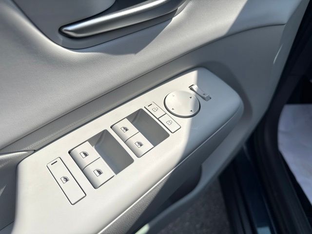 2026 Hyundai Kona SEL Premium - Photo 8