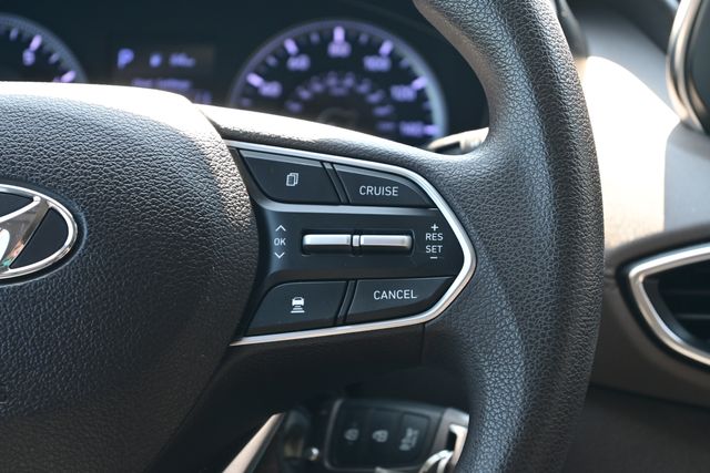 2020 Hyundai Santa Fe SE - Photo 18