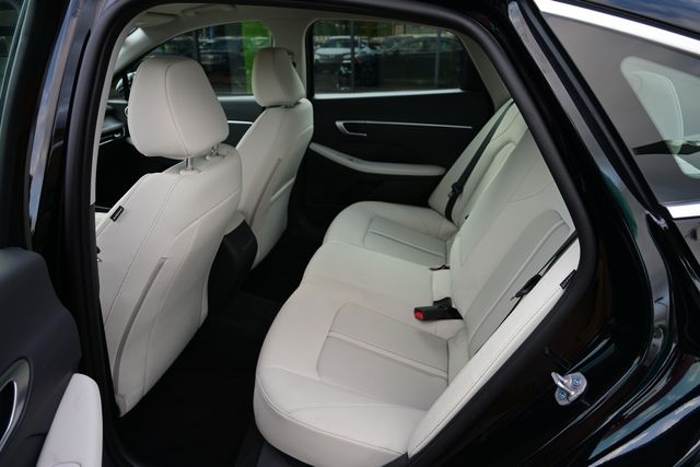 2026 Hyundai Sonata SEL - Photo 11