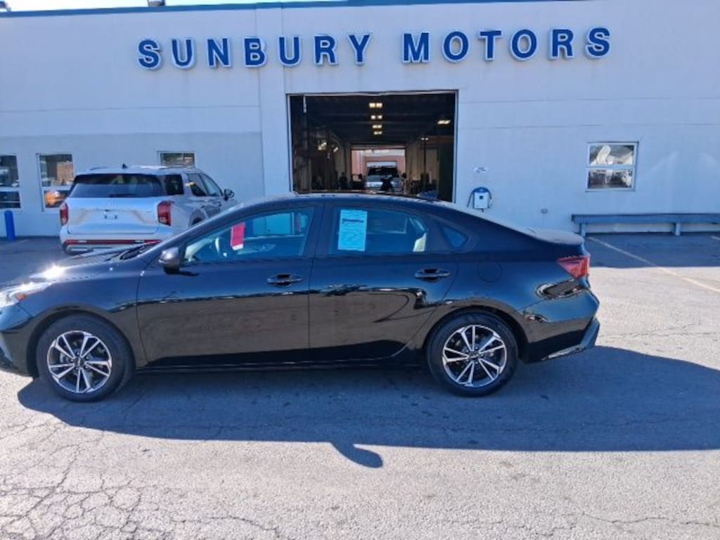 Used 2023 Kia Forte LXS Sedan