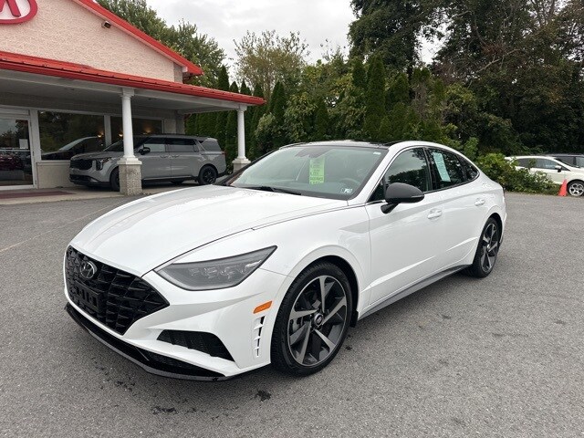 2023 Hyundai Sonata SEL Plus photo 3
