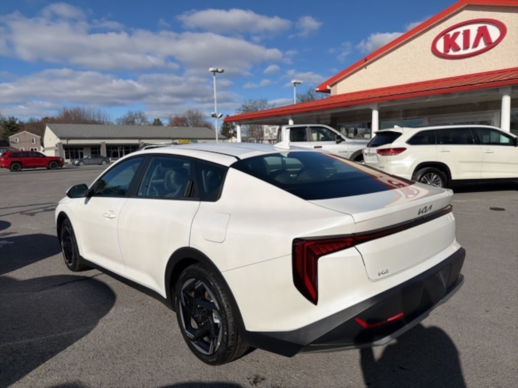 Certified 2025 Kia K4 EX Sedan