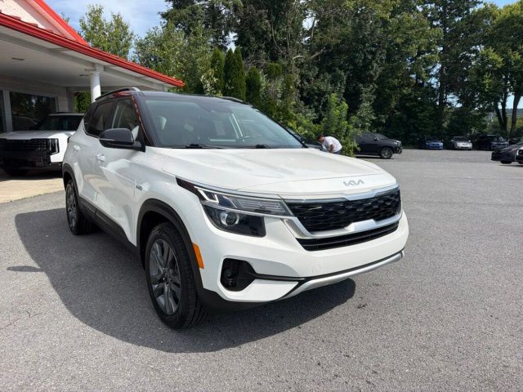 Used 2022 Kia Seltos S SUV