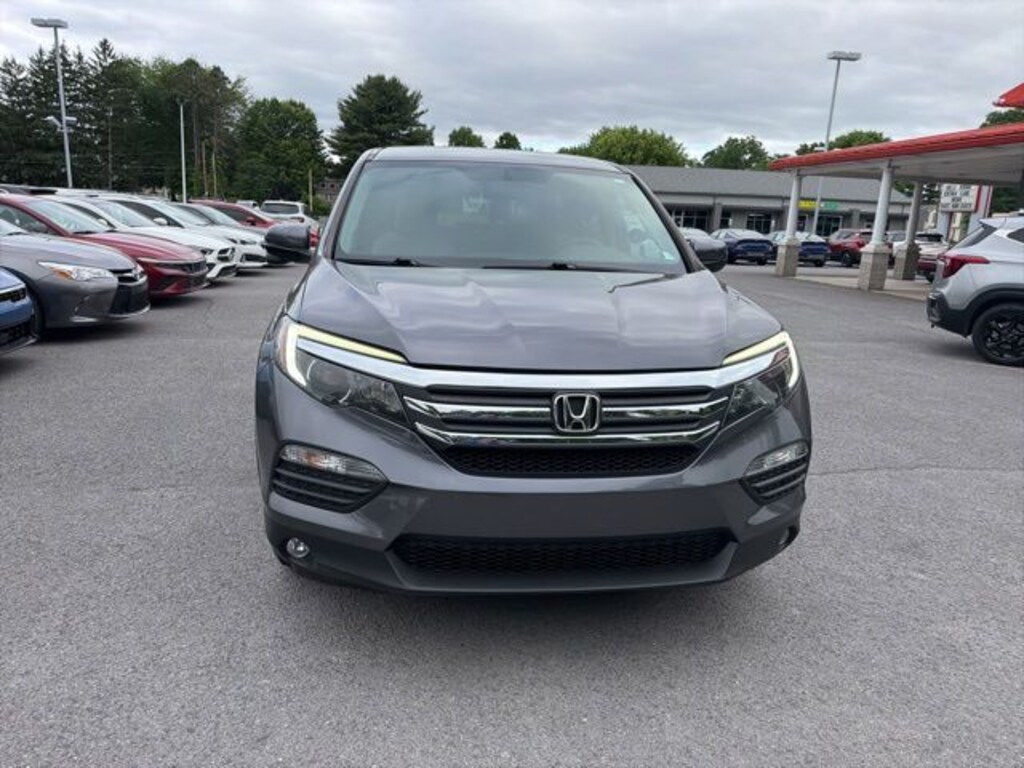 Used 2018 Honda Pilot EX AWD SUV