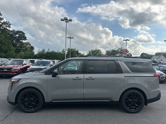 2026 Kia Carnival SX photo 4