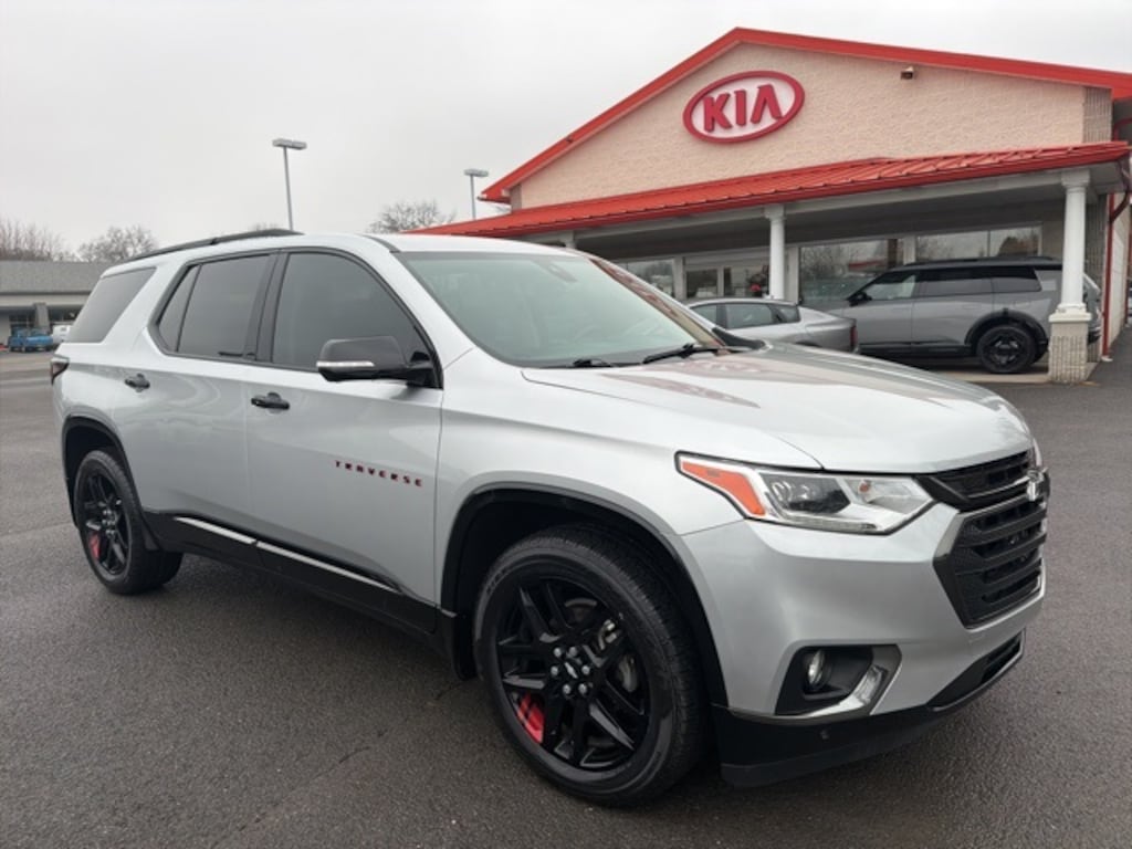 Used 2020 Chevrolet Traverse Premier SUV
