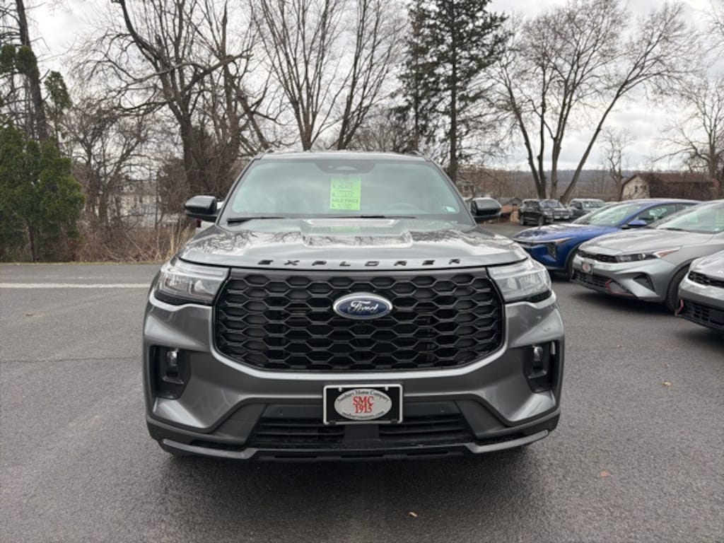 Used 2025 Ford Explorer ST-Line SUV