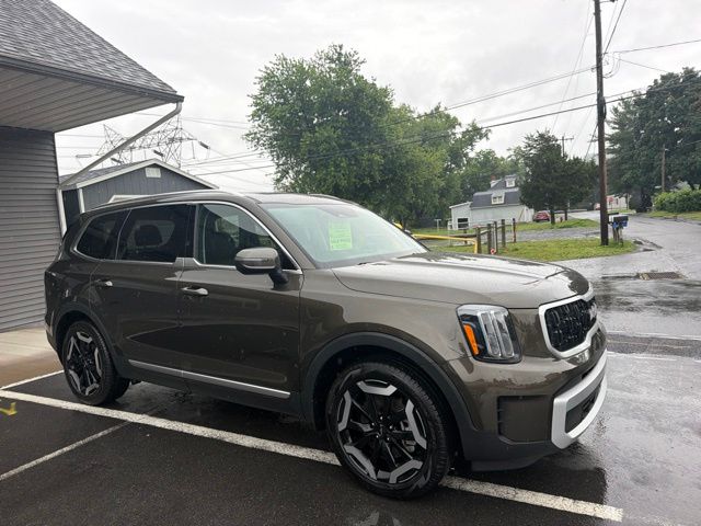  Kia Telluride