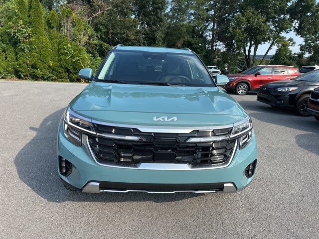 2026 Kia Seltos SX photo 2