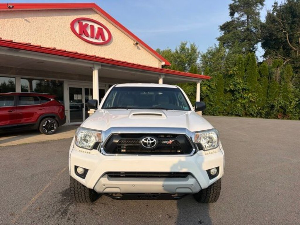 Used 2014 Toyota Tacoma 4x4 Truck