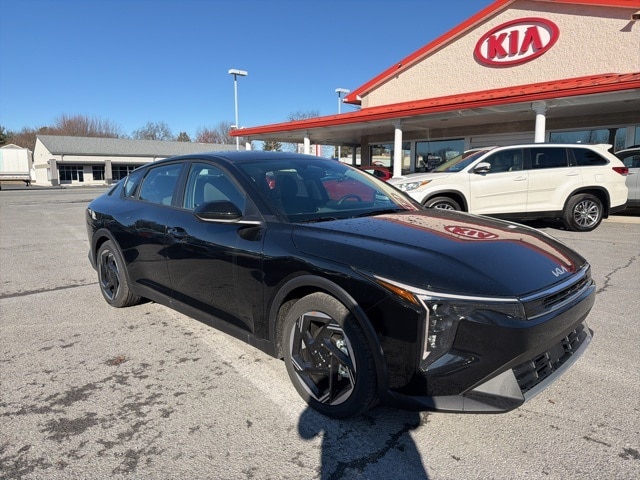 2025 Kia K4 EX's photo
