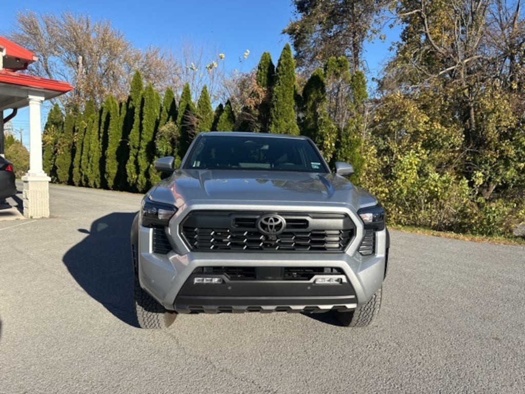 Used 2025 Toyota Tacoma Truck