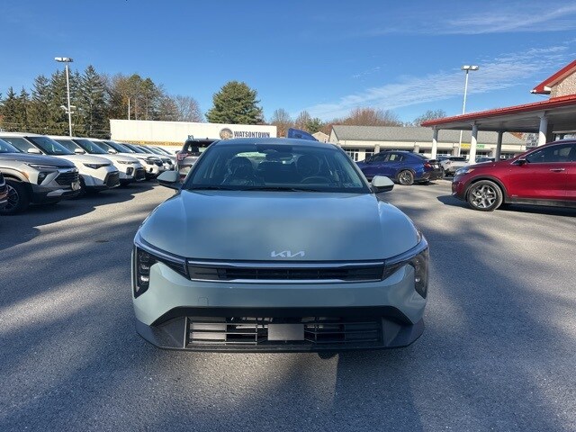 2025 Kia K4 LXS photo 2
