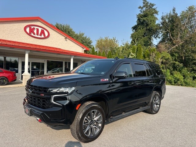 2023 Chevrolet Tahoe Z71 photo 2