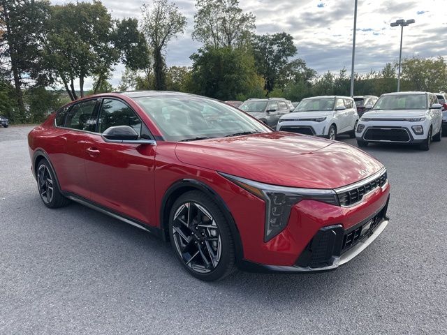 2025 Kia K4 GT-Line AT's photo