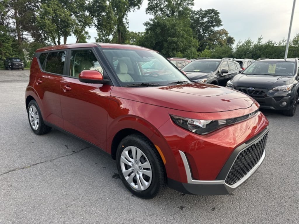 Certified 2025 Kia Soul LX Hatchback