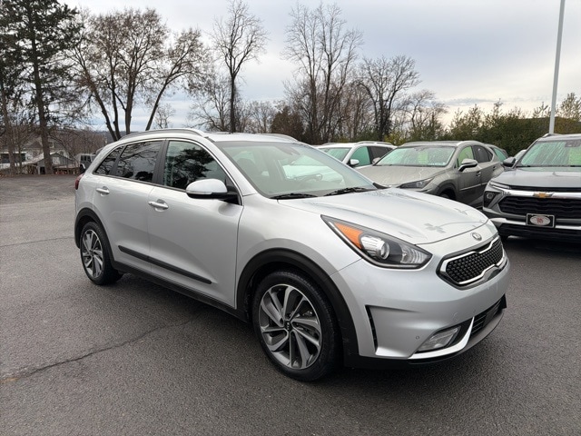 2019 Kia Niro Touring's photo