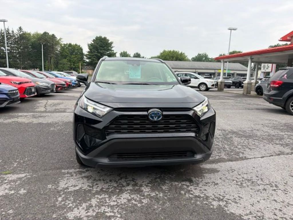 Used 2022 Toyota RAV4 Hybrid XLE SUV