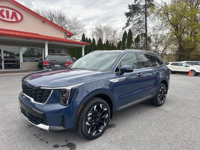 2025 Kia Sorento EX photo 3