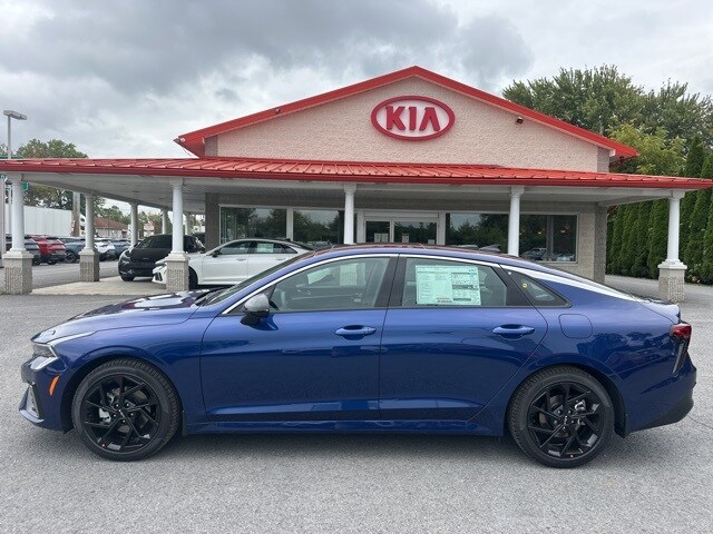 2026 Kia K5 GT-Line photo 4