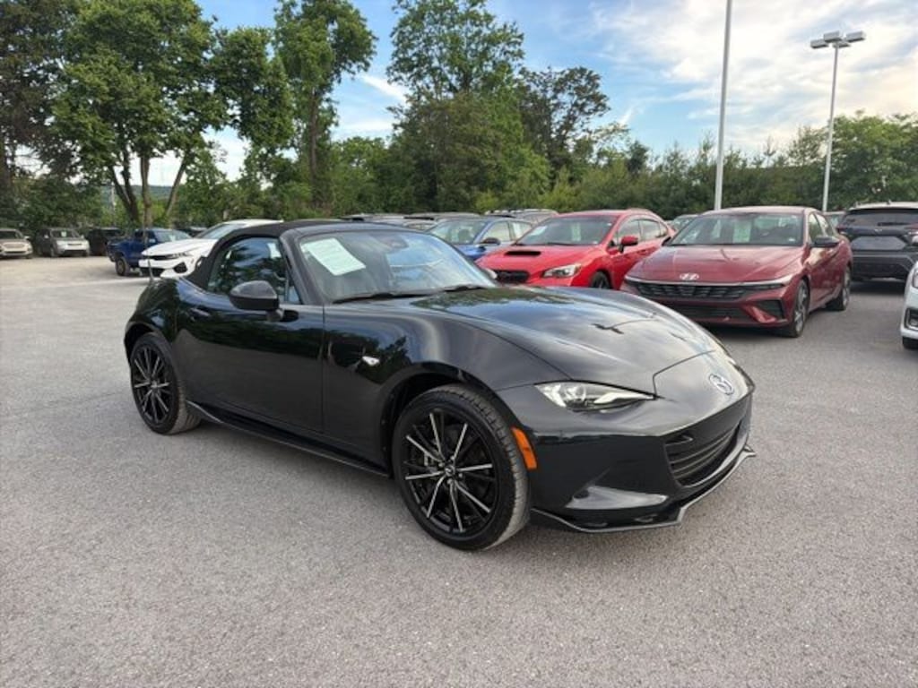 Used 2025 Mazda MX-5 Miata Grand Touring Convertible