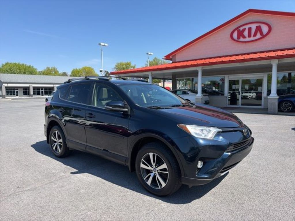 Used 2018 Toyota RAV4 XLE SUV
