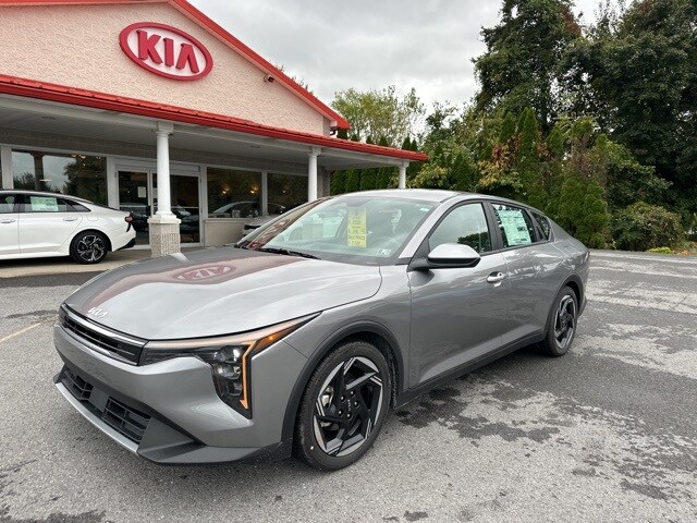 2025 Kia K4 EX photo 3